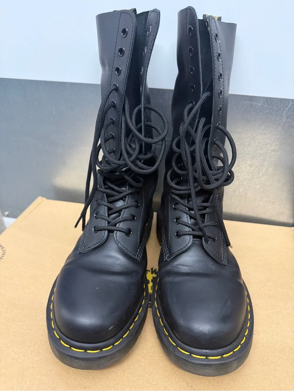 Dr. Martens Classic 1914 Smooth Black 14-eye Lace-up Boots, Mens size 9, EU 42